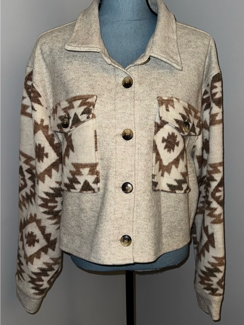 Aztec Southwestern Feel Jacket Cozy Fleece Like Texture Size  XL Super Cozy EUC